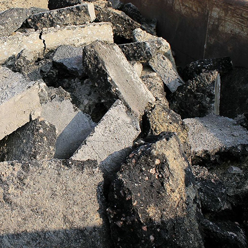 Déchets de construction et démolition matériaux traitables Bitume